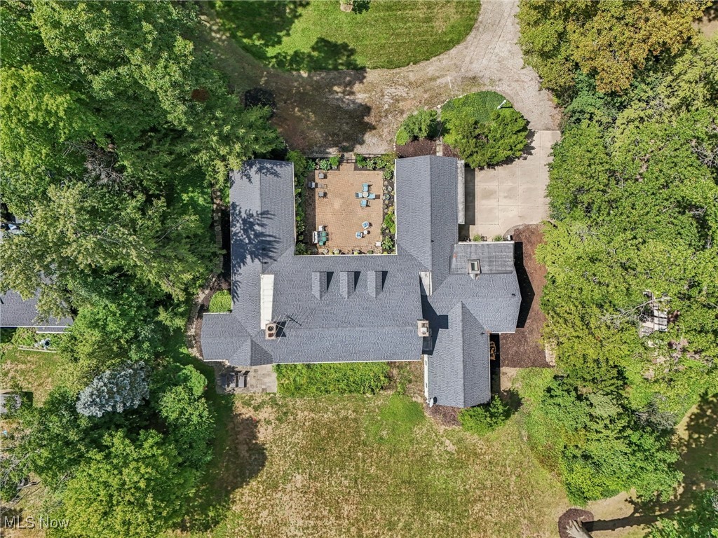 1640 Oakwood Cleveland Heights OH 44121