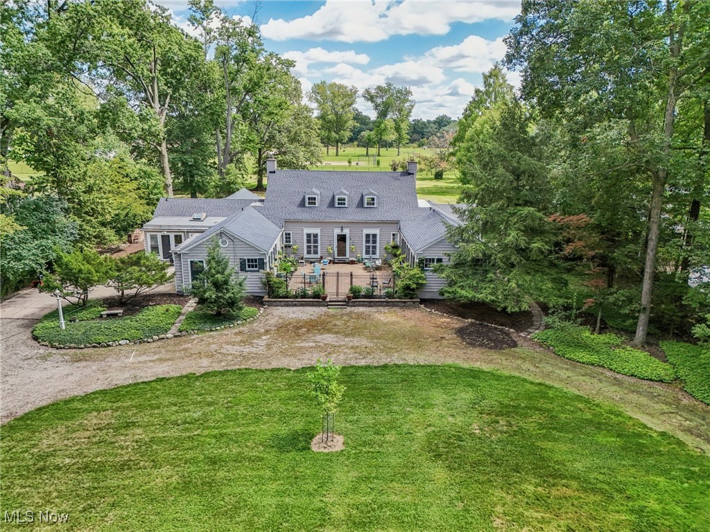 1640 Oakwood Cleveland Heights OH 44121