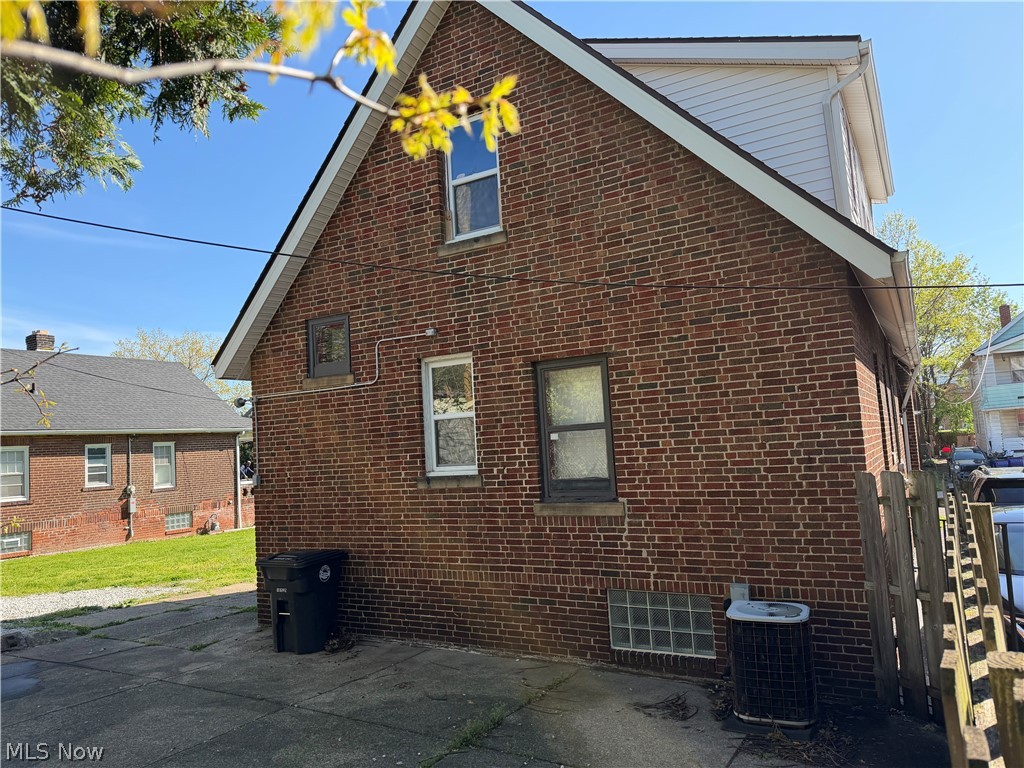 895 Rondel Road Cleveland OH 44110