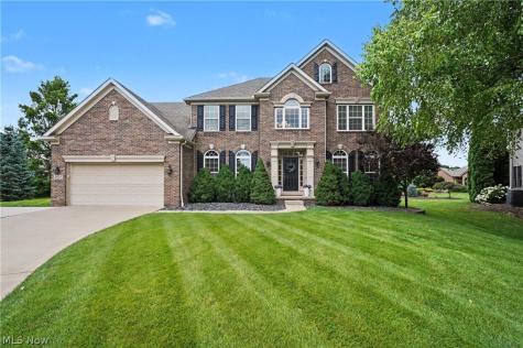 5037 Lake Breeze Landing Stow OH 44224