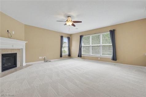 5037 Lake Breeze Landing Stow OH 44224