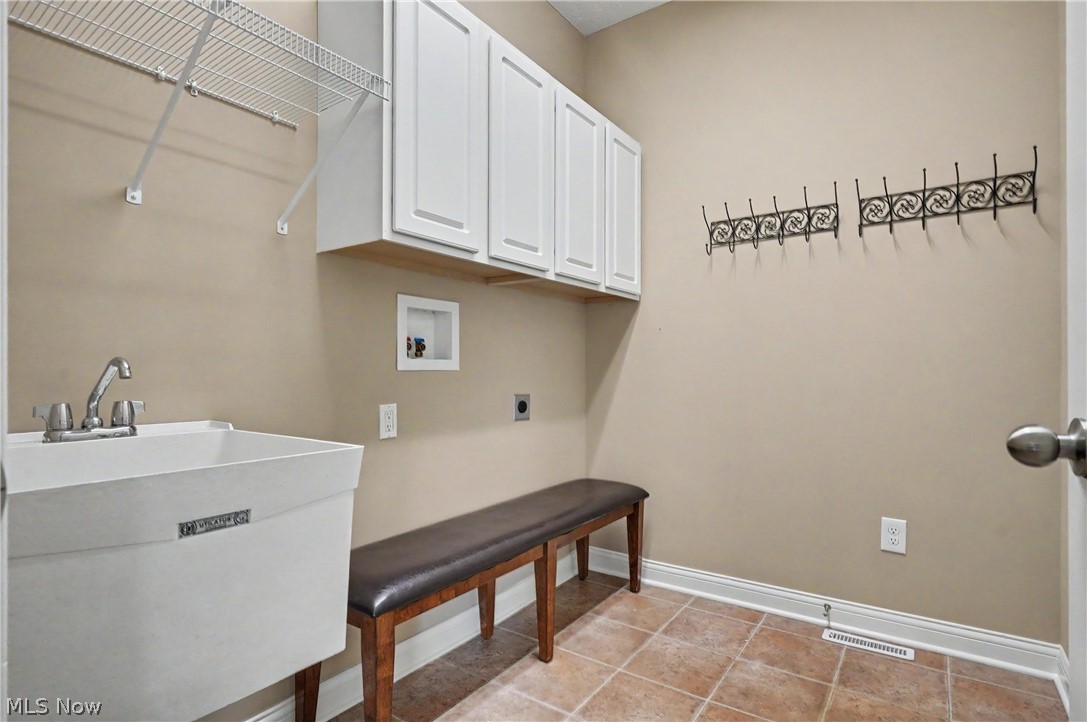 5037 Lake Breeze Landing Stow OH 44224