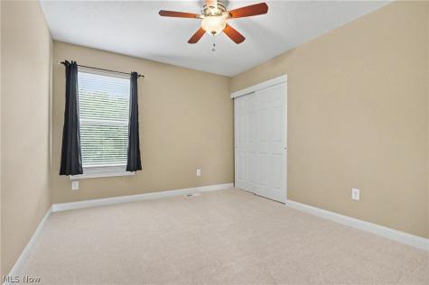 5037 Lake Breeze Landing Stow OH 44224