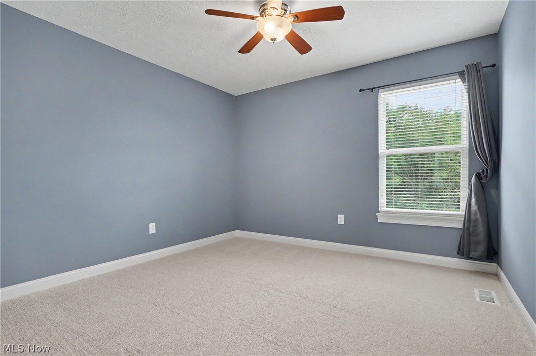 5037 Lake Breeze Landing Stow OH 44224