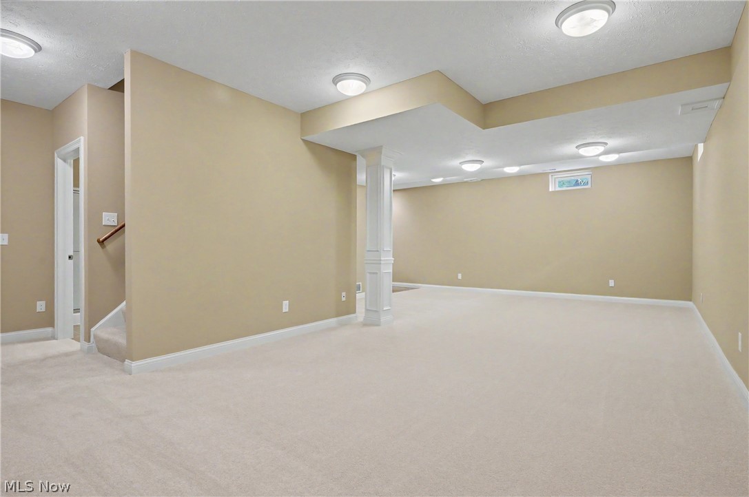 5037 Lake Breeze Landing Stow OH 44224