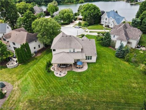 5037 Lake Breeze Landing Stow OH 44224
