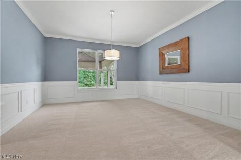 5037 Lake Breeze Landing Stow OH 44224