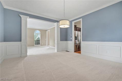 5037 Lake Breeze Landing Stow OH 44224