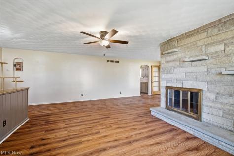 1023 Mount Auburn Drive Ashland OH 44805