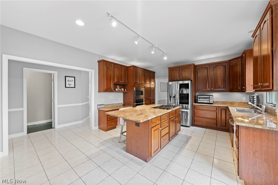 39700 Alsace Court Solon OH 44139