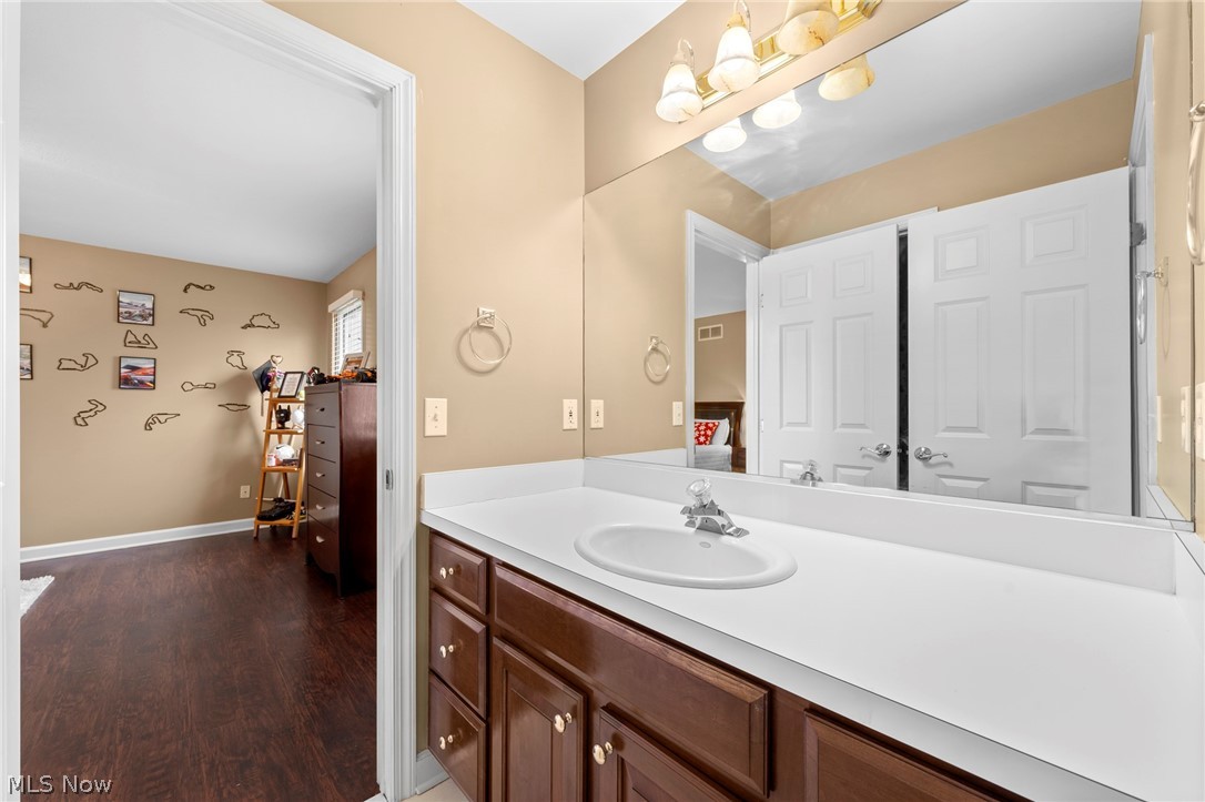 39700 Alsace Court Solon OH 44139