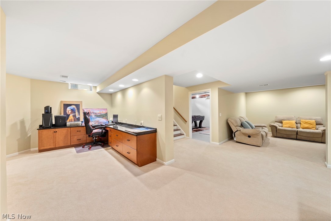 39700 Alsace Court Solon OH 44139