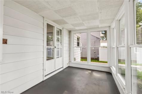 8223 Manorford Drive Cleveland OH 44129