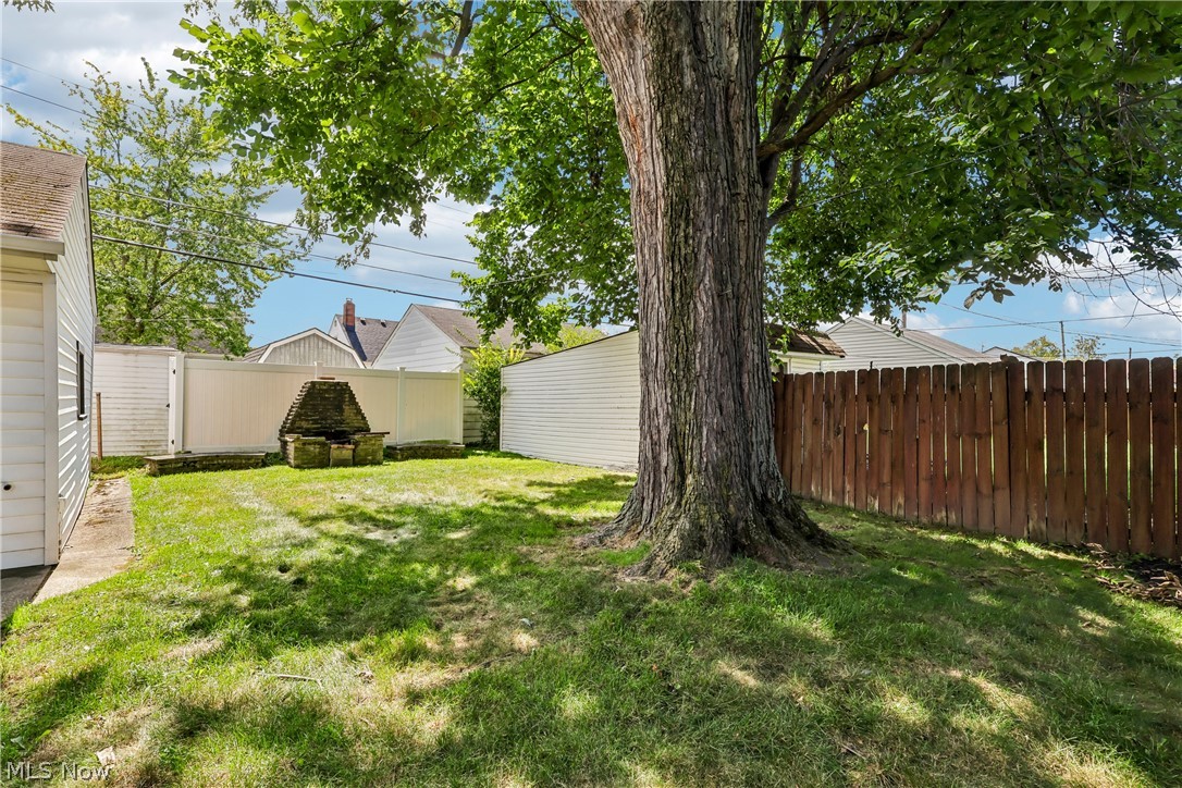 8223 Manorford Drive Cleveland OH 44129