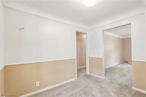 8223 Manorford Drive Cleveland OH 44129