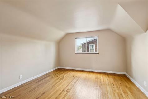 8223 Manorford Drive Cleveland OH 44129