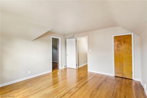 8223 Manorford Drive Cleveland OH 44129