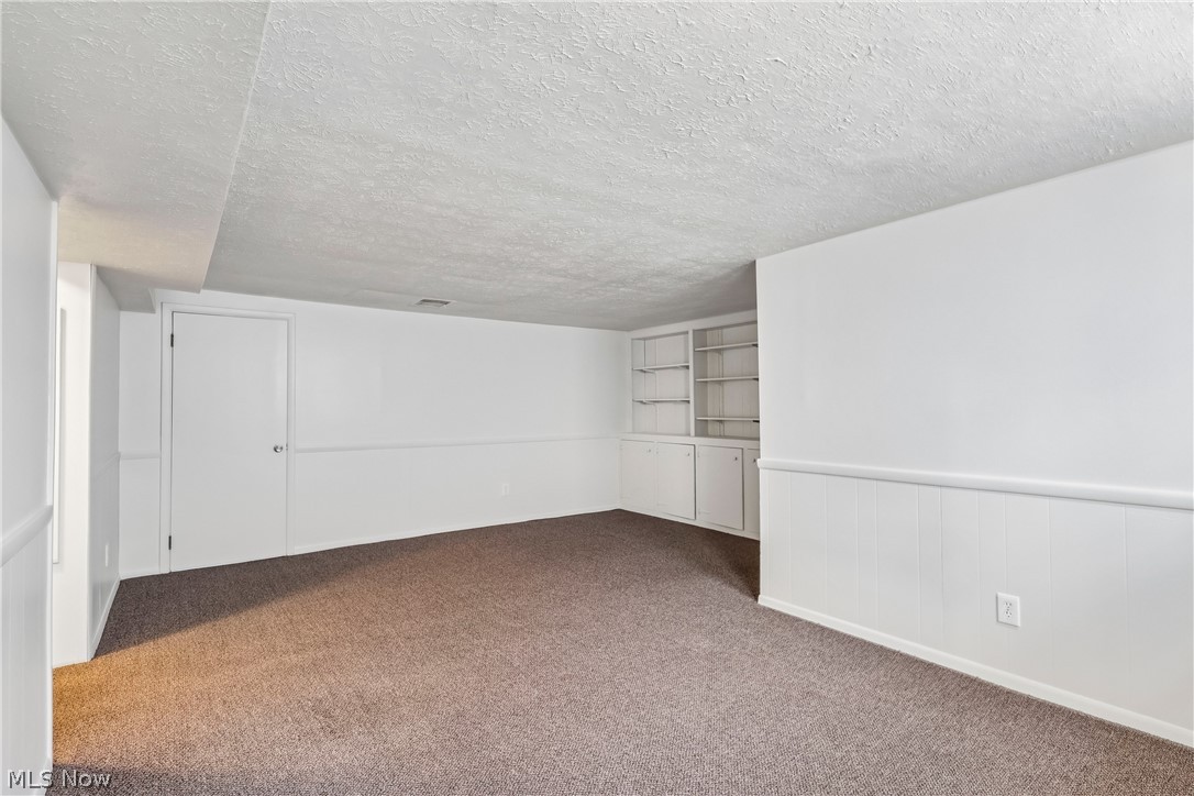 8223 Manorford Drive Cleveland OH 44129