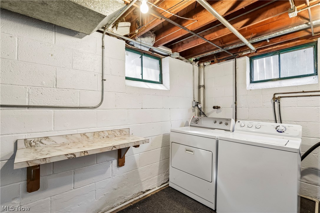 8223 Manorford Drive Cleveland OH 44129