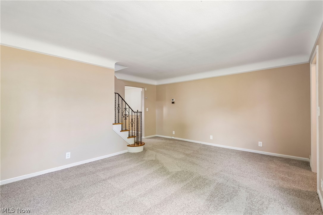 8223 Manorford Drive Cleveland OH 44129