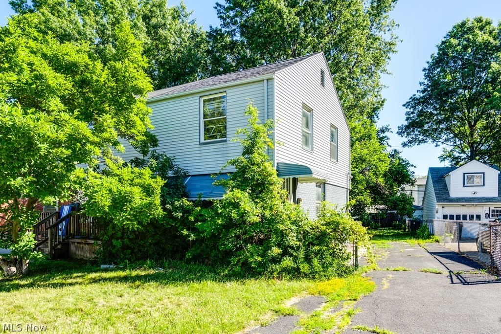 1445 Sulzer Avenue Euclid OH 44132