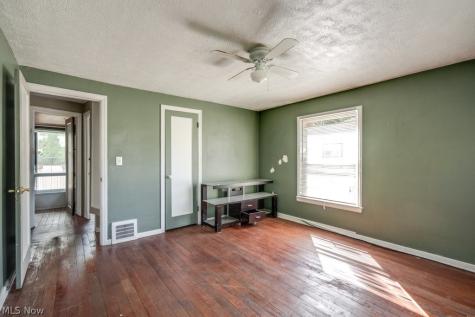 1445 Sulzer Avenue Euclid OH 44132