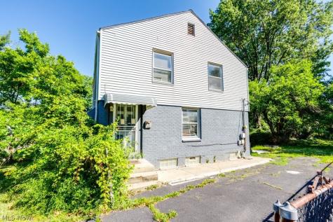 1445 Sulzer Avenue Euclid OH 44132