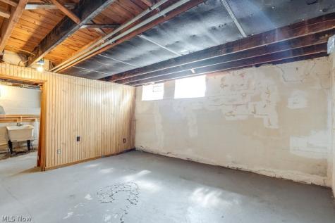 1445 Sulzer Avenue Euclid OH 44132