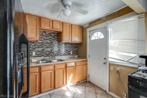 1445 Sulzer Avenue Euclid OH 44132
