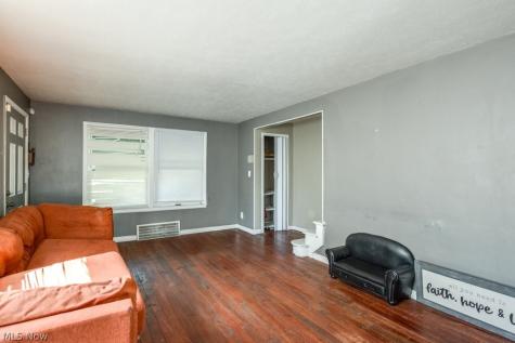1445 Sulzer Avenue Euclid OH 44132