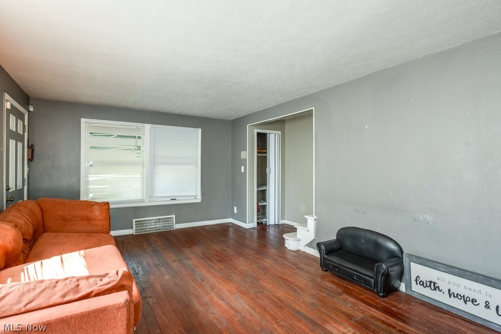1445 Sulzer Avenue Euclid OH 44132