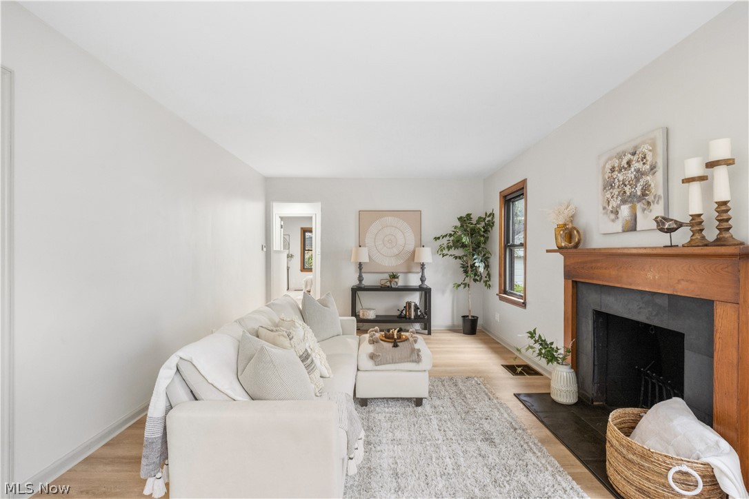 1978 Stratford Way Columbus OH 43219