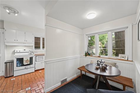 3779 Meadowbrook Boulevard University Heights OH 44118