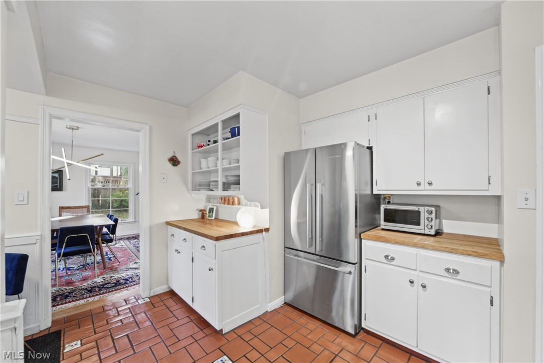 3779 Meadowbrook Boulevard University Heights OH 44118