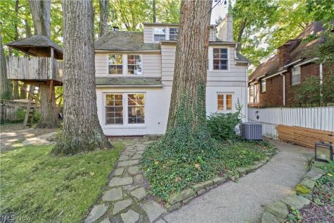 3779 Meadowbrook Boulevard University Heights OH 44118