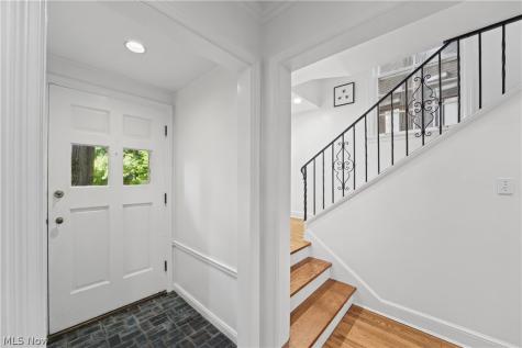 3779 Meadowbrook Boulevard University Heights OH 44118