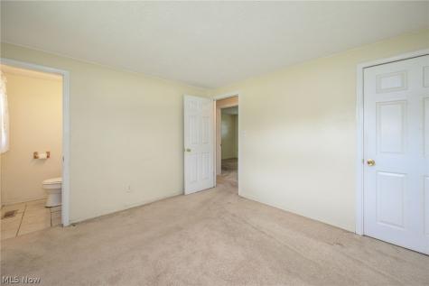 8754 State Route 14 Streetsboro OH 44241