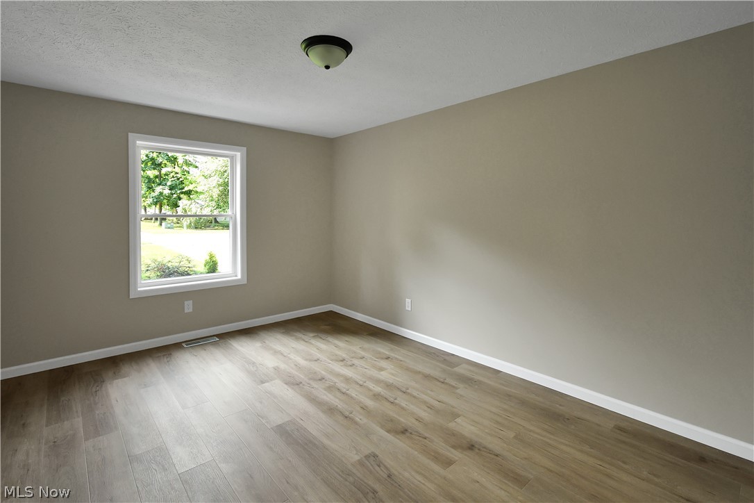 231 Ruth Street Geneva OH 44041
