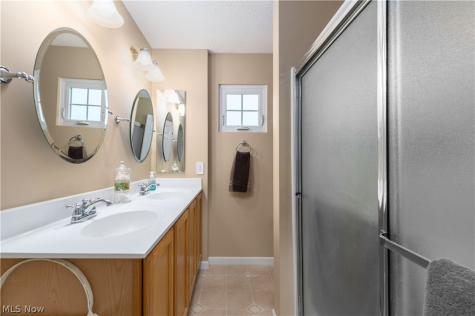 5224 Otten Road North Ridgeville OH 44039