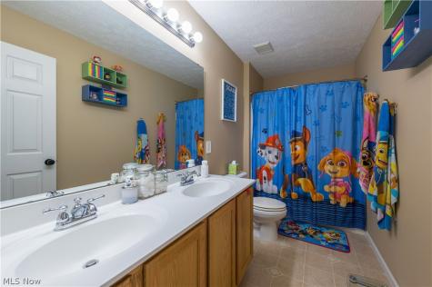 5224 Otten Road North Ridgeville OH 44039