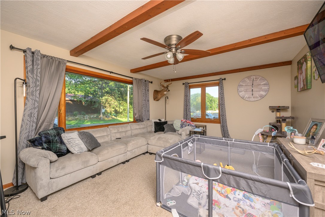 2984 Seikel Drive NE Dover OH 44622
