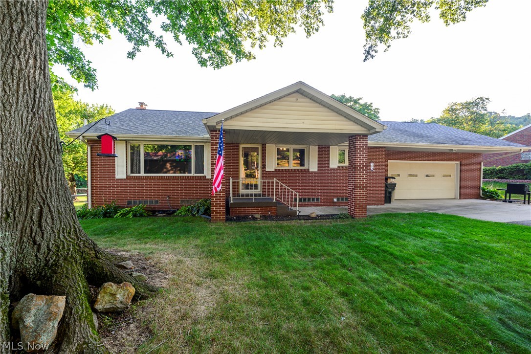 2984 Seikel Drive NE Dover OH 44622