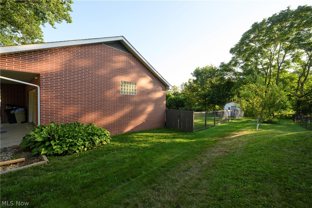 2984 Seikel Drive NE Dover OH 44622