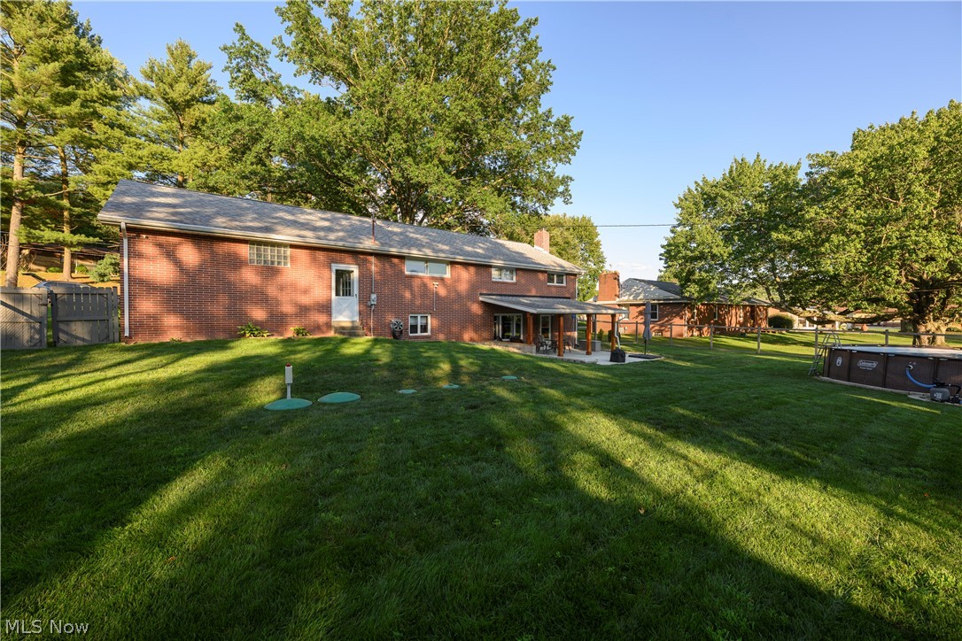 2984 Seikel Drive NE Dover OH 44622