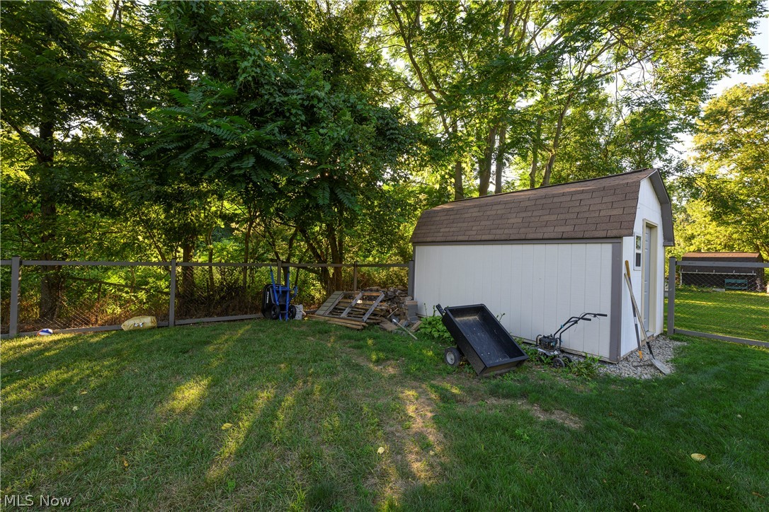 2984 Seikel Drive NE Dover OH 44622