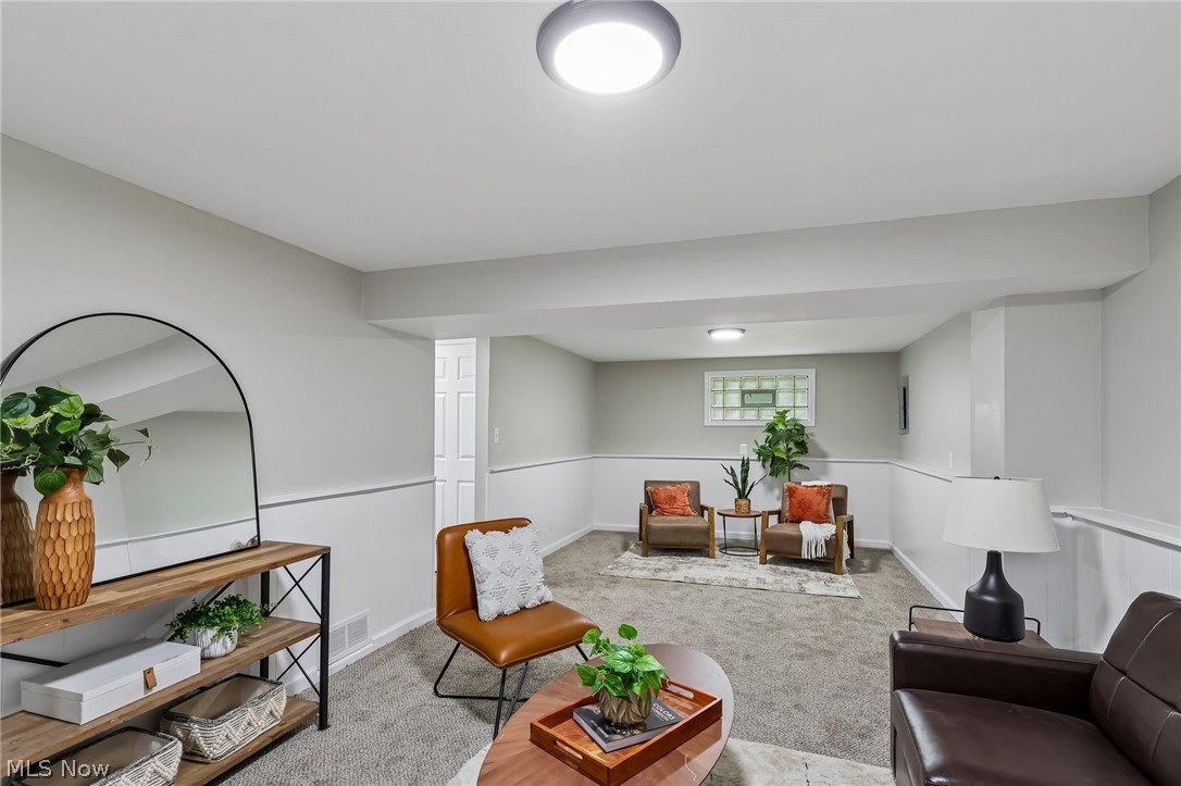 3131 Tod Avenue NW Warren OH 44485