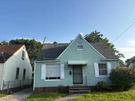 15807 Harvard Avenue Cleveland OH 44128