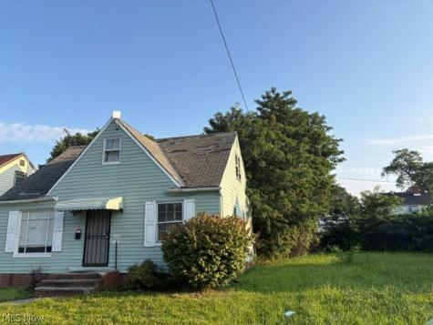 15807 Harvard Avenue Cleveland OH 44128