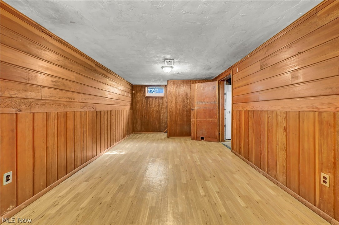 4082 Bexley Boulevard Cleveland OH 44121