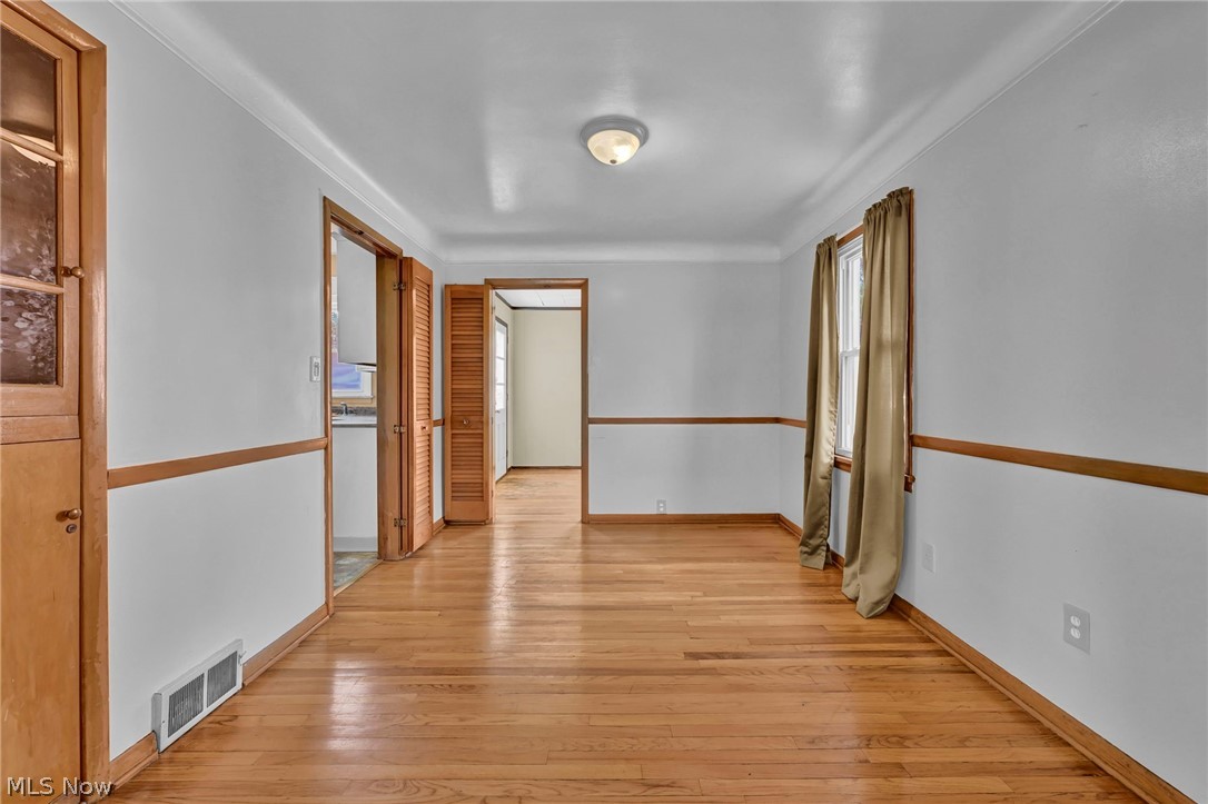 4082 Bexley Boulevard Cleveland OH 44121